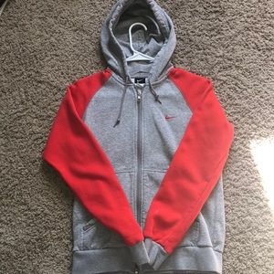Women’s Nike zip up sweatshirt